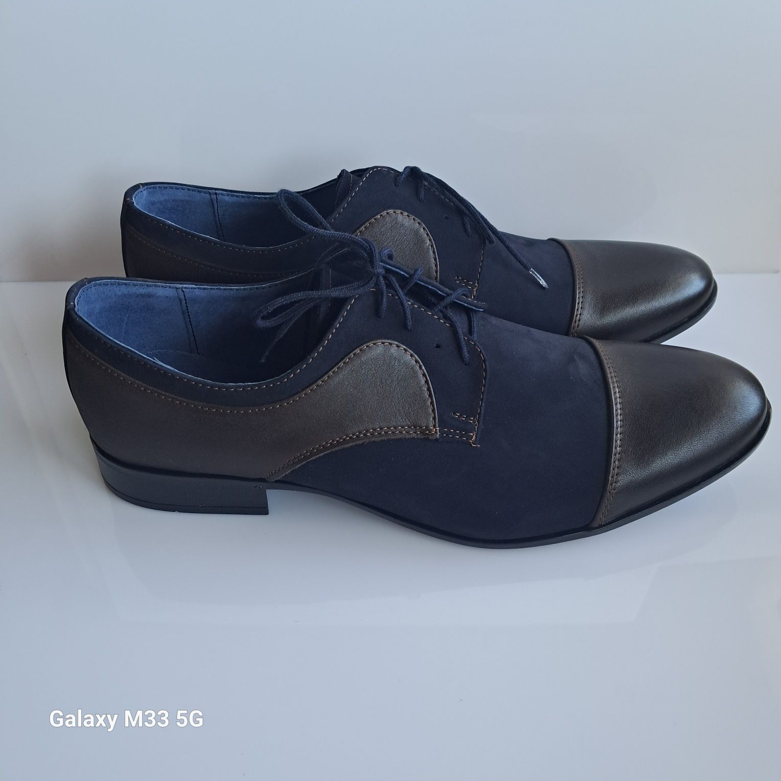Sprzedam buty męskie r42
