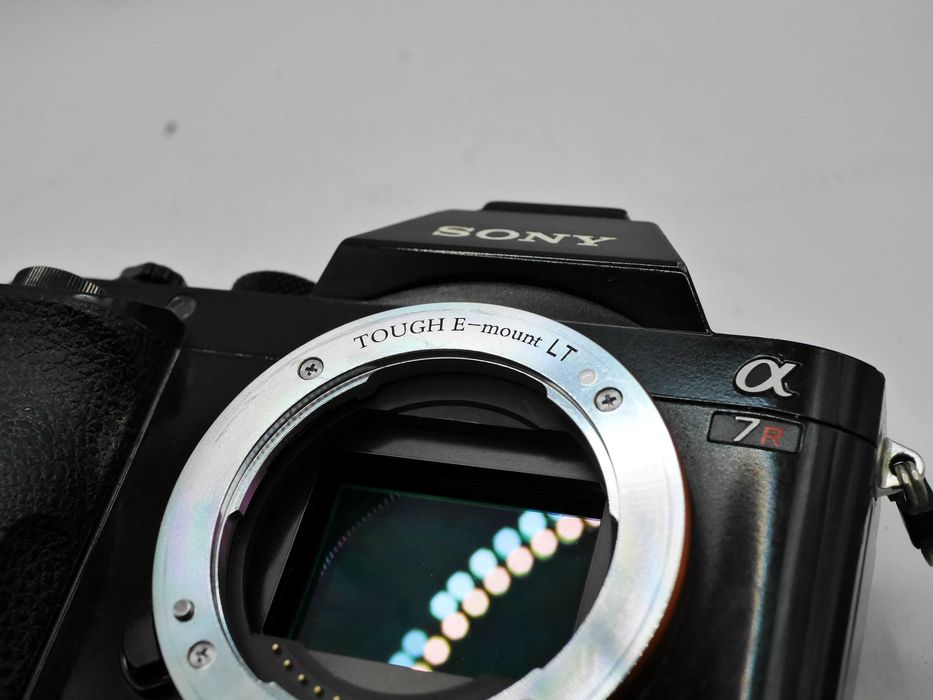Bezlusterkowiec Sony A7R TOUGH E-Mount LT Lens
