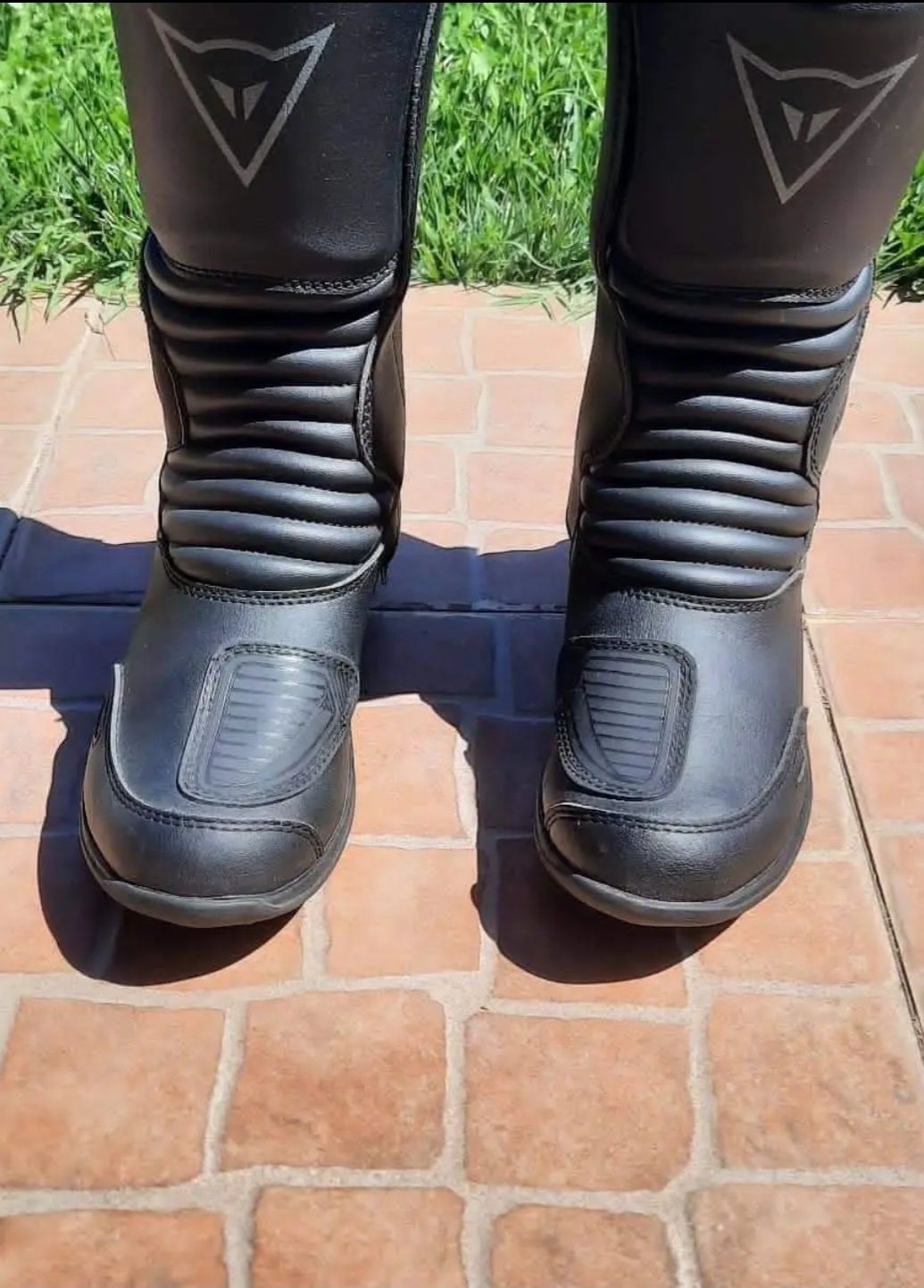 Botas Dainese Aurora usadas apenas 1 vez.
Artigo genuíno facilmente co