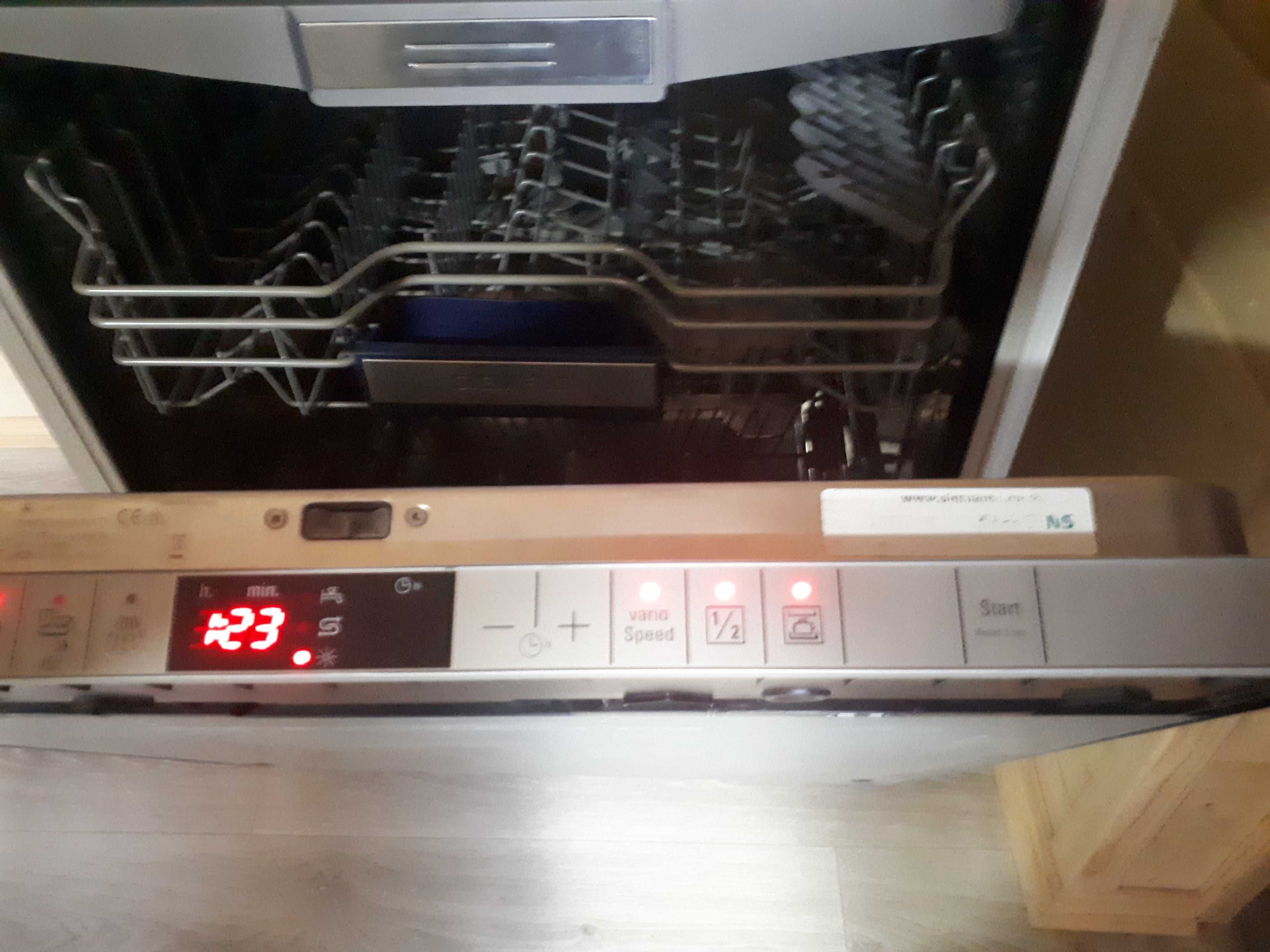 СіМеНс IQ700  Посудомийна машина топ-класу, 14 комплектів