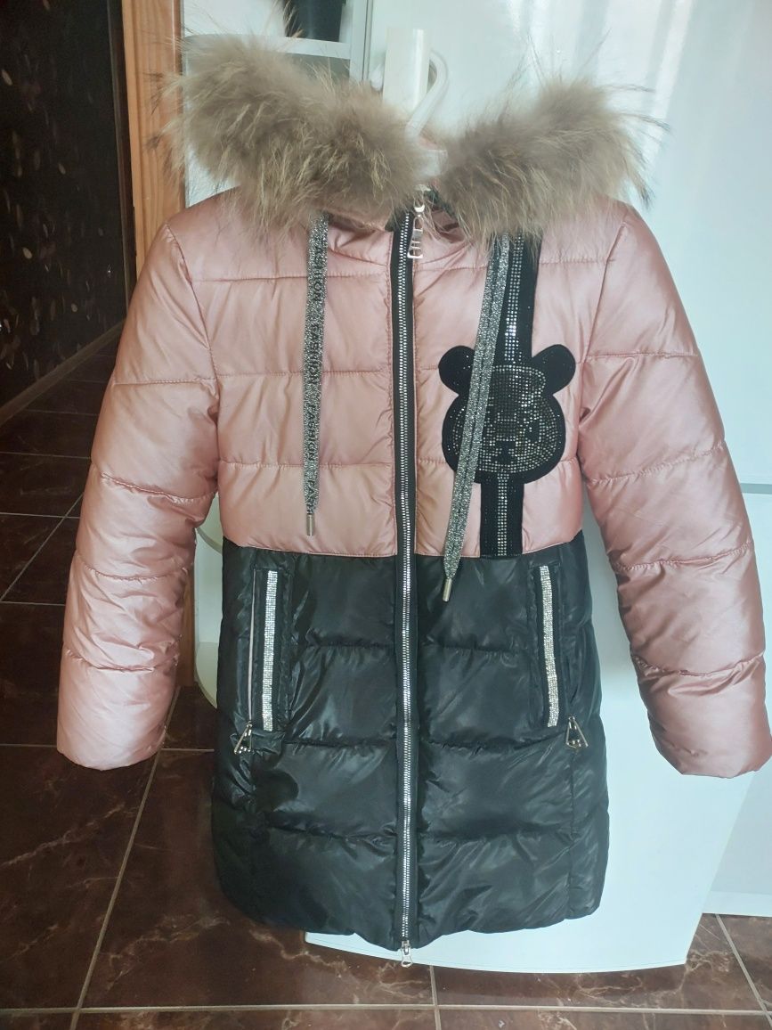 Пальто зимнє для дівчини  на 134 ріст