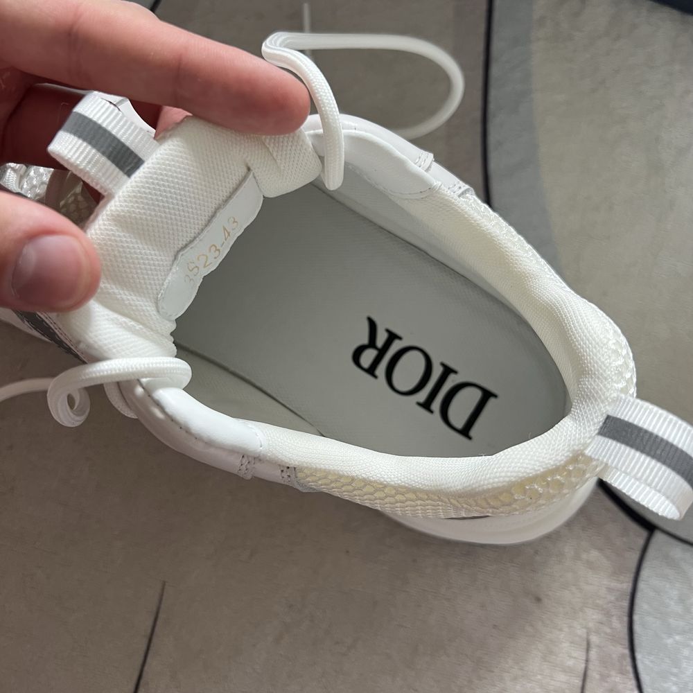Dior b22 white reflective