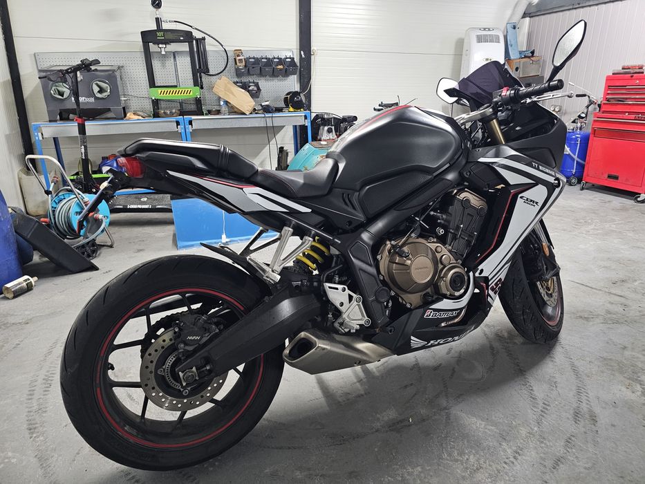 Honda cbr 650R  impecavel