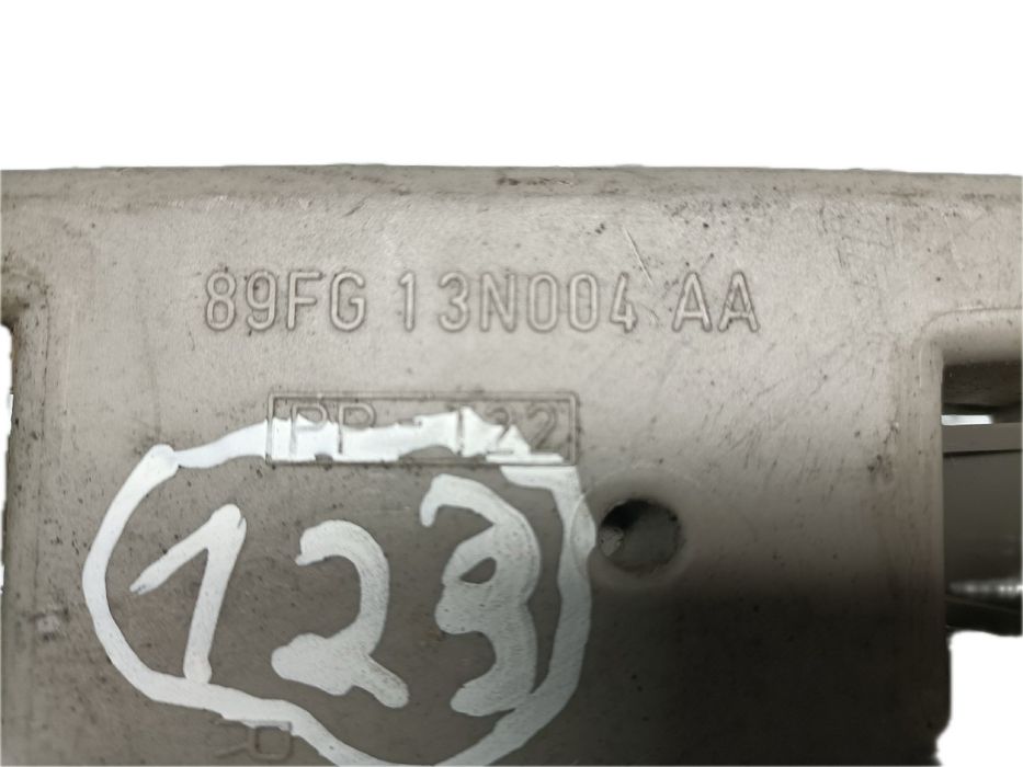 Suporte lâmpada direito FORD Fiesta Van (FVD)