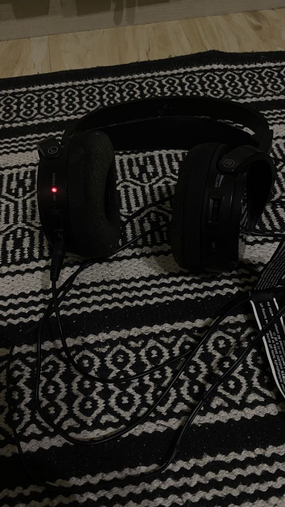 Sluchawki Sony bezprzewodowe MDR-RF811R