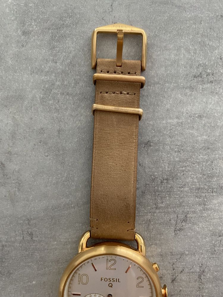 Relógio casual smartwatch híbrido Fossil Tailor Q