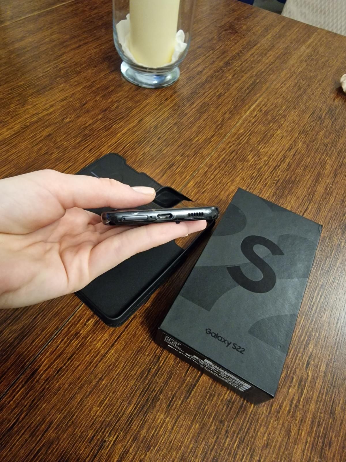 Samsung S22 Black 8GB/128GB na gwarancji