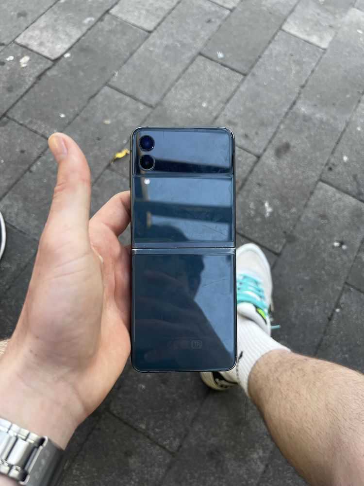 Samsung z flip 3 snap