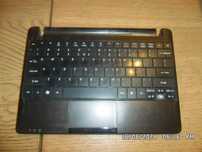 Acer Aspire One 722: obudowa, klawiatura - uszkodzona na części