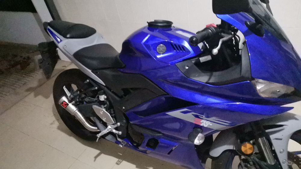 Yamaha R3 Akrapovic