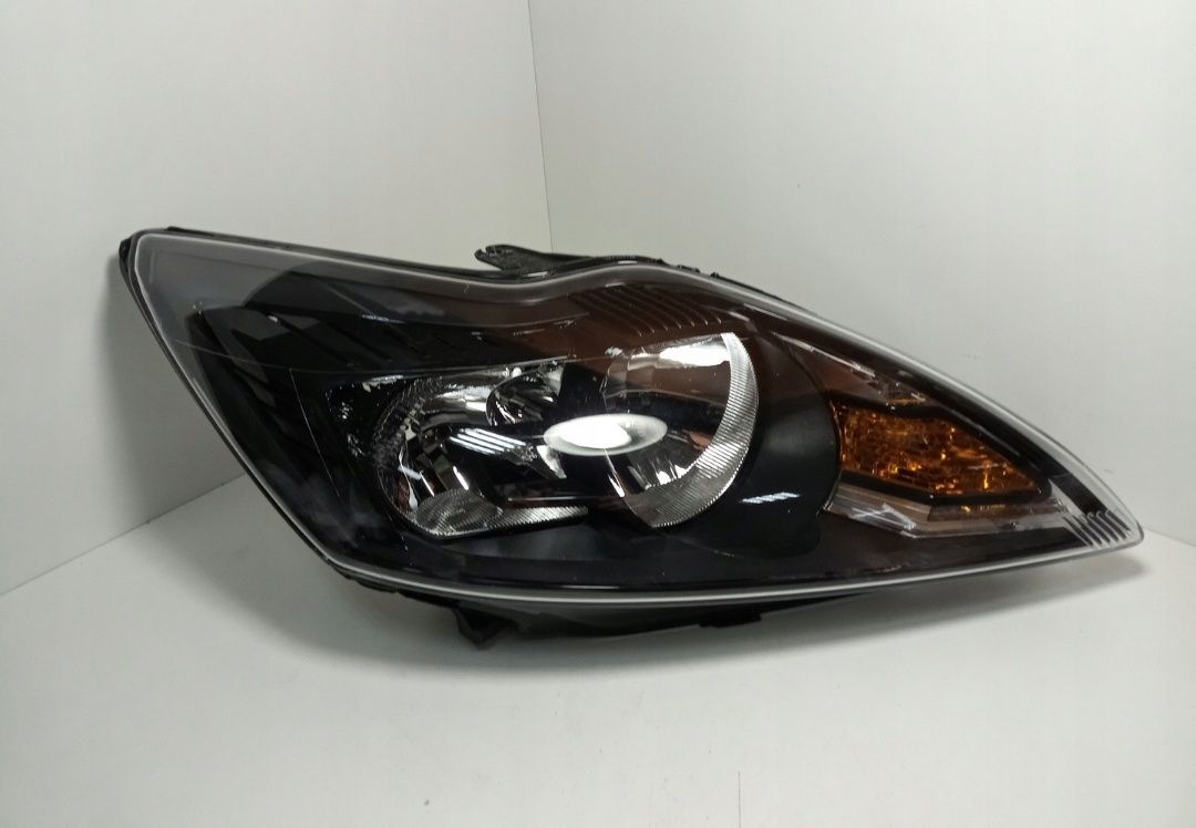 Reflektor FORD FOCUS 2 II HELLA 1EE 354.257-041 lampa prawy przód nowa