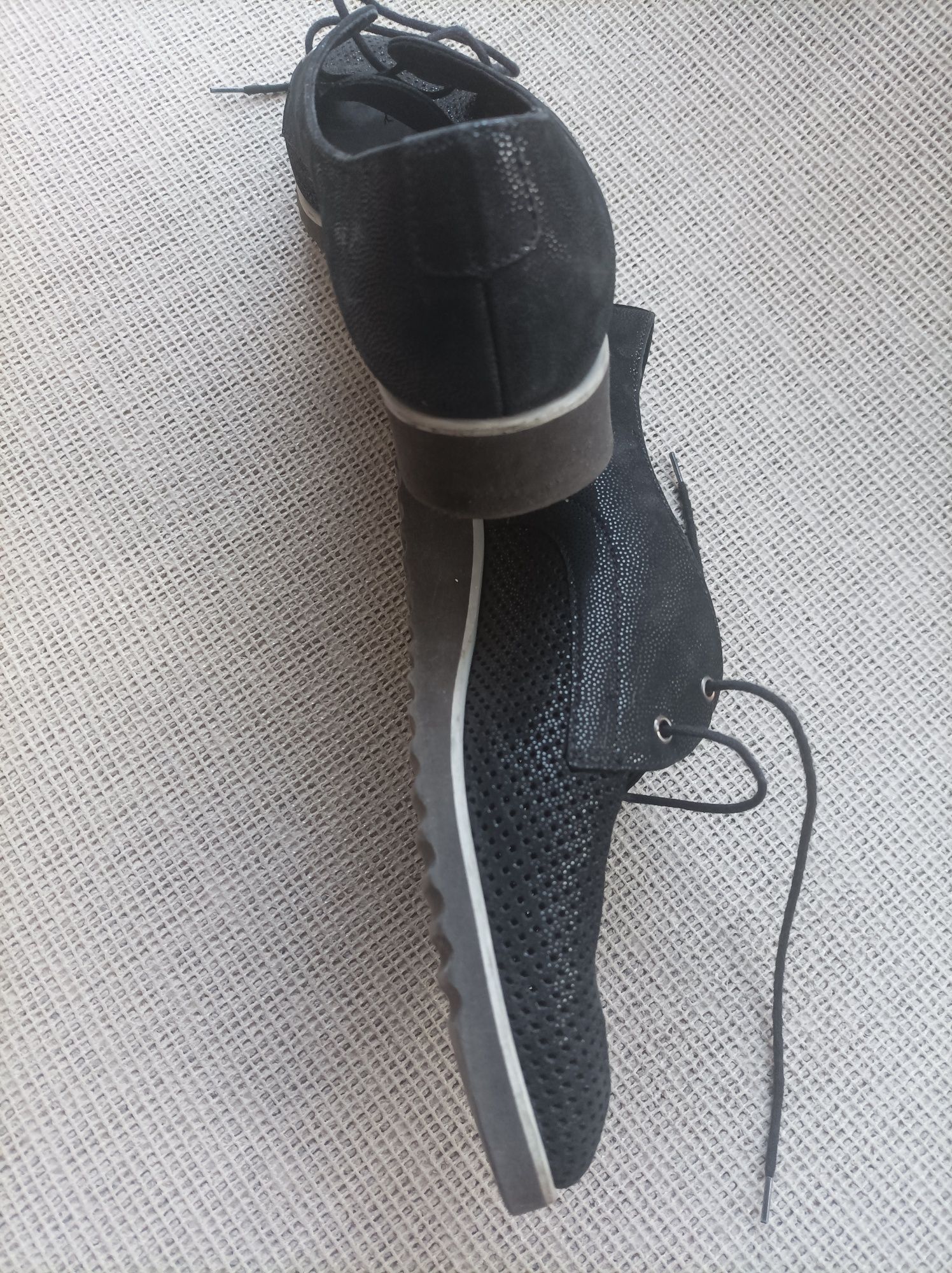Buty czarne wiosenne 40 quazi