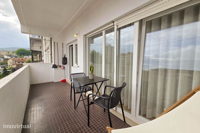 Apartamento T2 à venda em Guimarães - Azurém