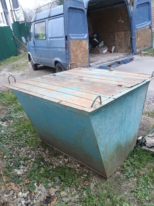 Продам будівельну ємність