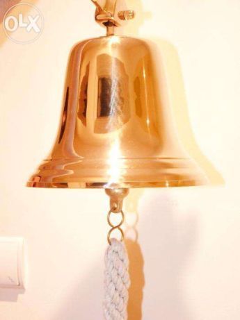 Mosiężny dzwon średnica 17 cm.