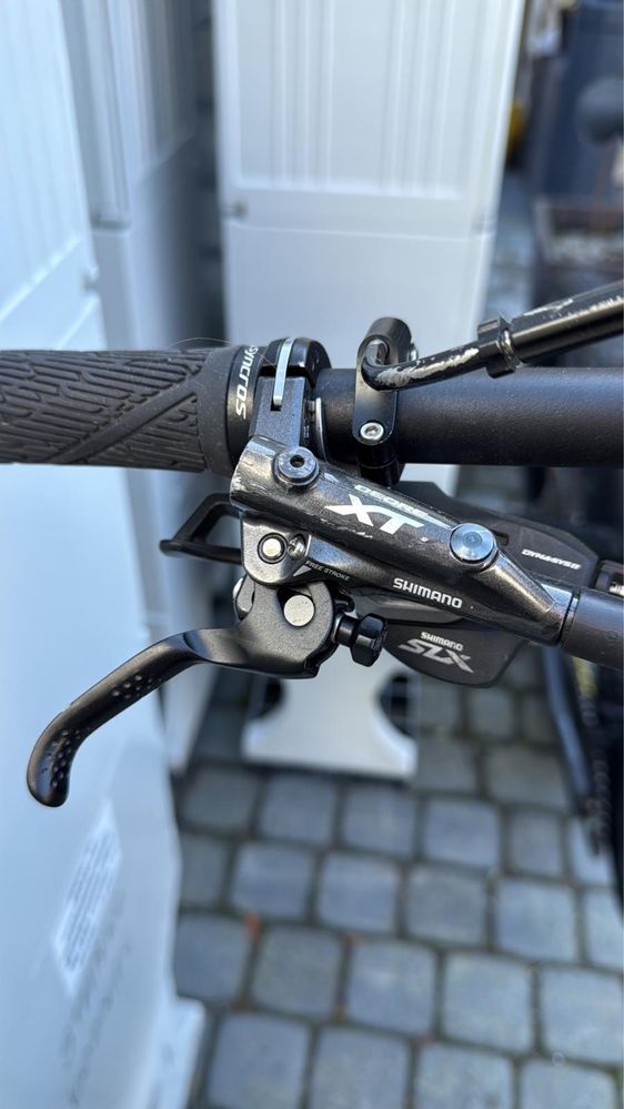 Rower elektryczny Scott e- spark 710 rama  M- 8600