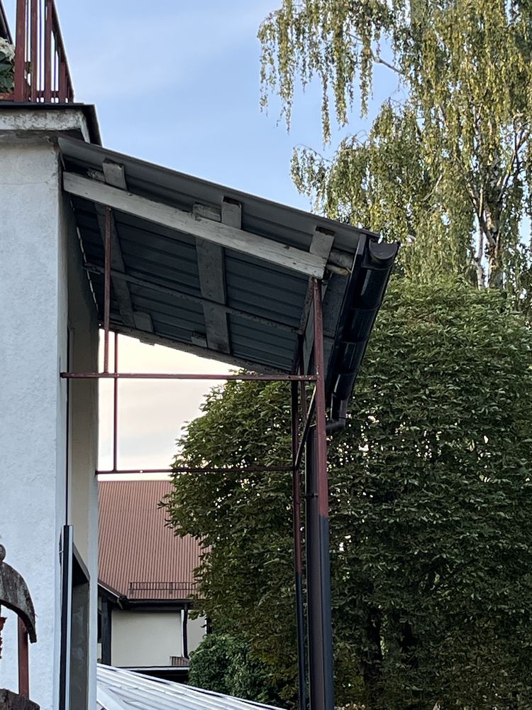 Daszek nad drzwi, balkon zadaszenie