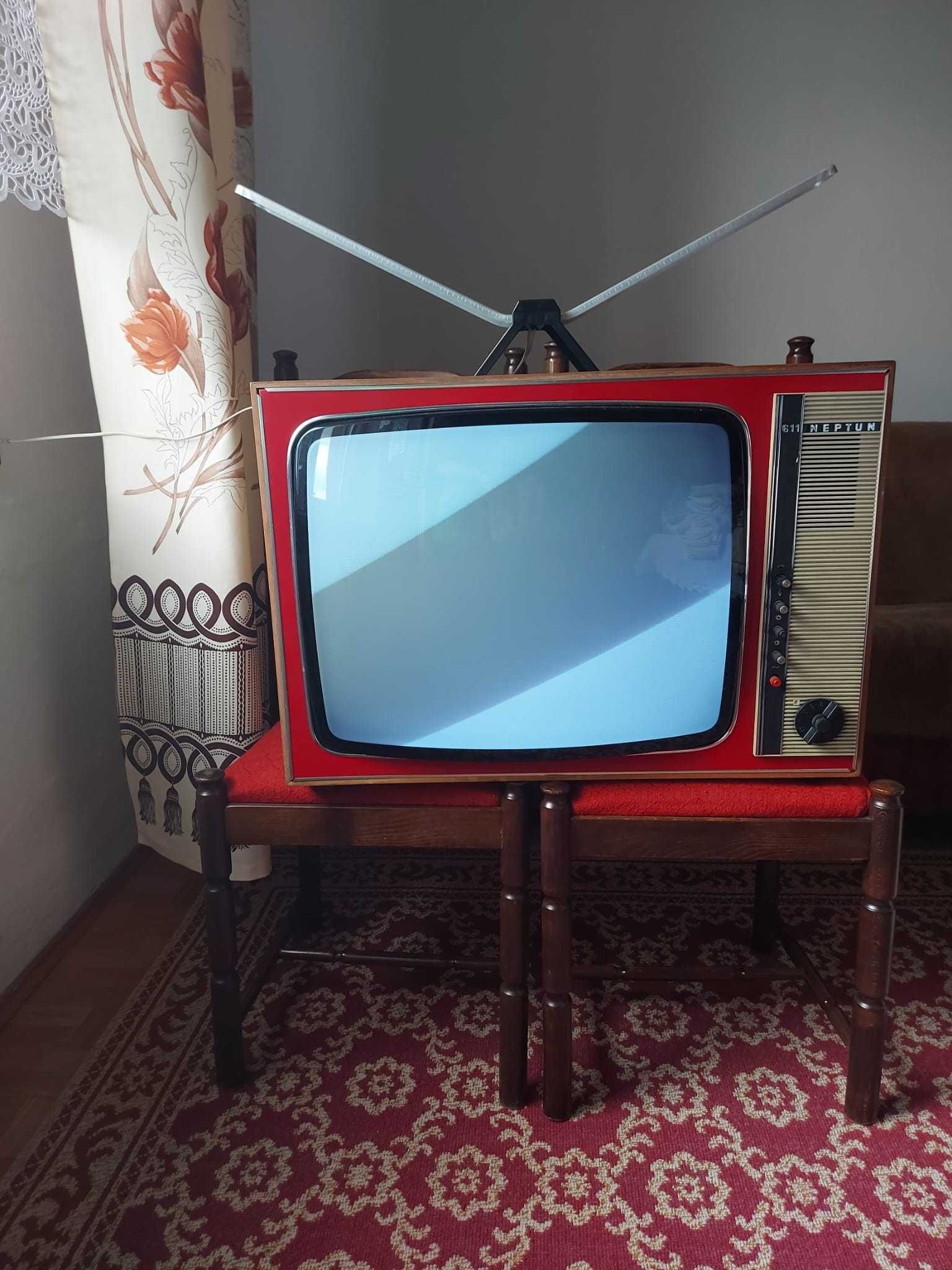 Telewizor retro lampowy Neptun. Odbiór osobisty.