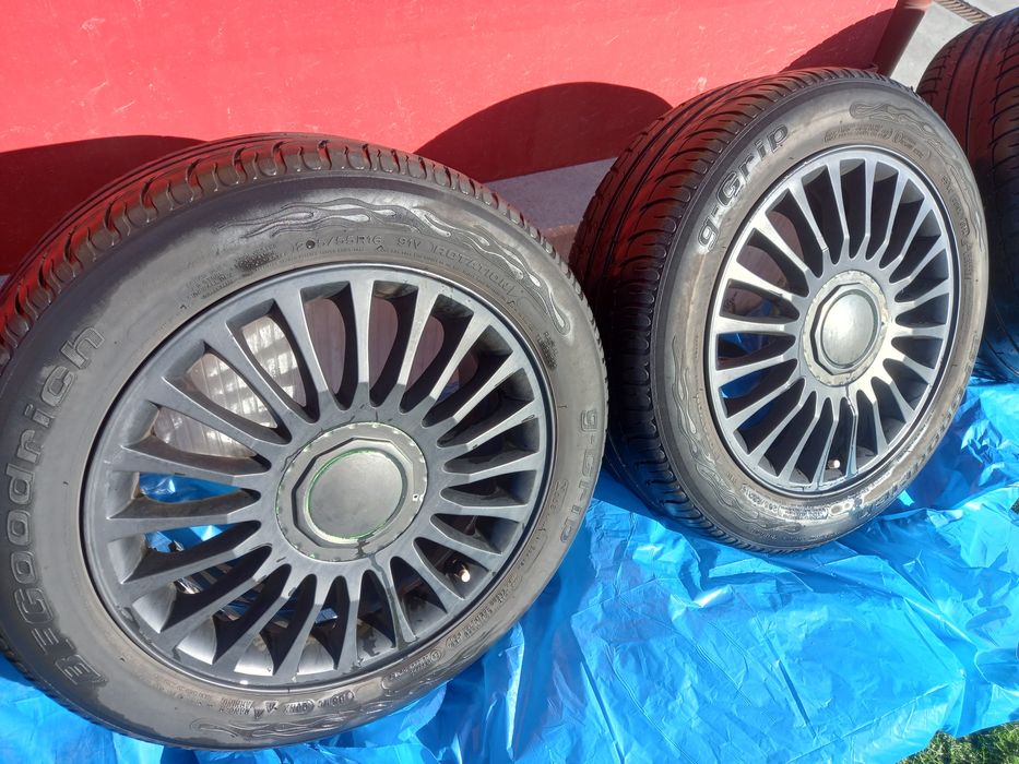 Opony wraz z felgami
