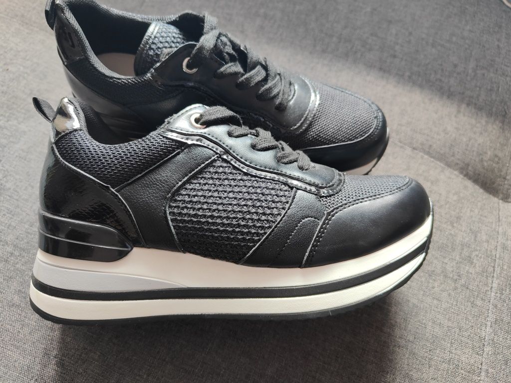 Adidasy damskie.