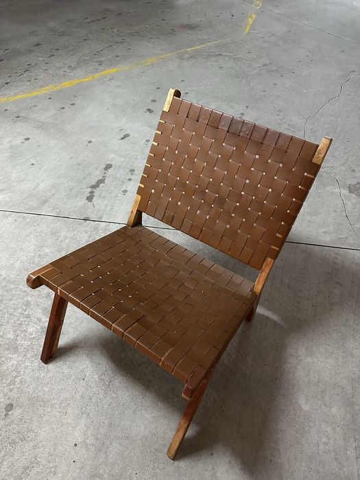 Cadeira de Pele Castanho sem Braços FEZ