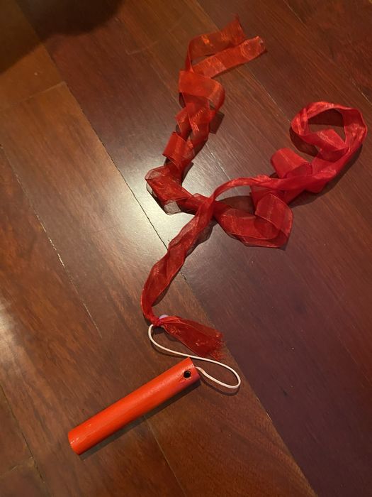 Fita de dança em madeira