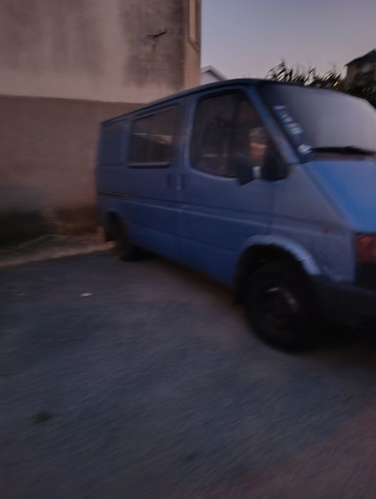 Vende-se Ford transit