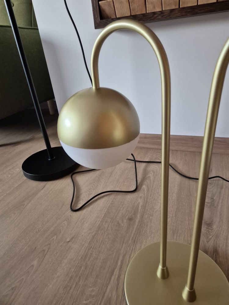 candeeiro dourado
