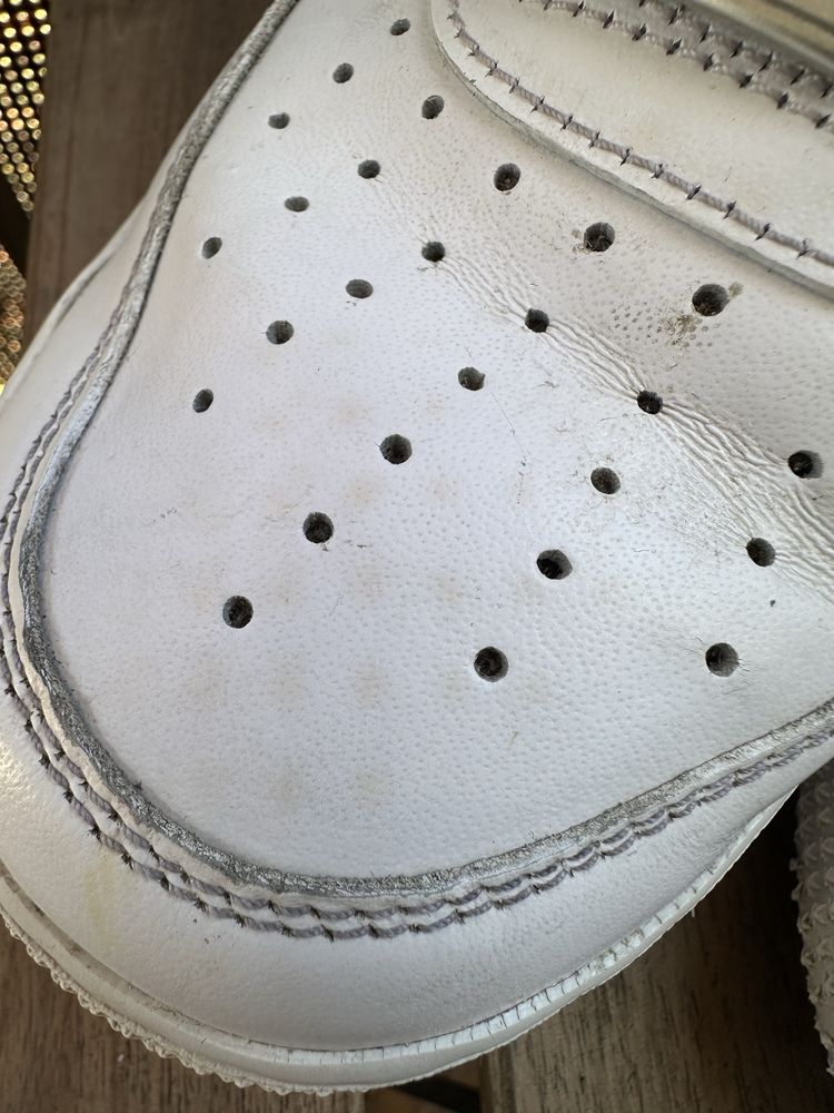 Sprzedam Nike białe Air Force 1 rozmiar 40.5