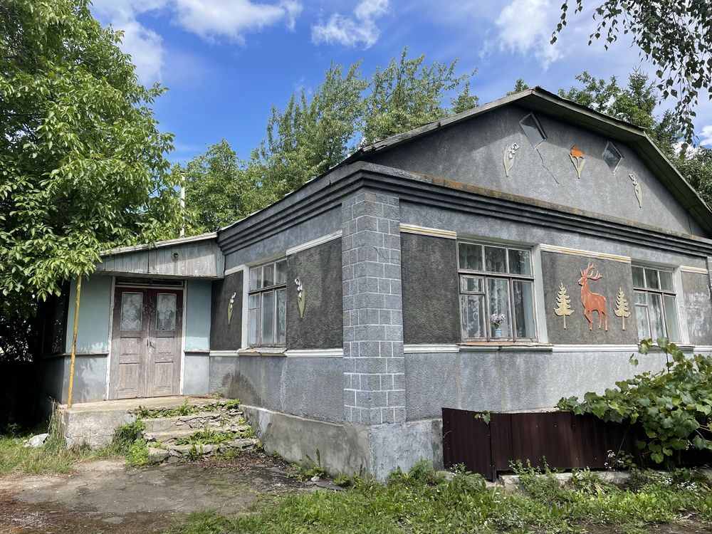 Продається житловий будинок з великою ділянкою, 5 км до міста!