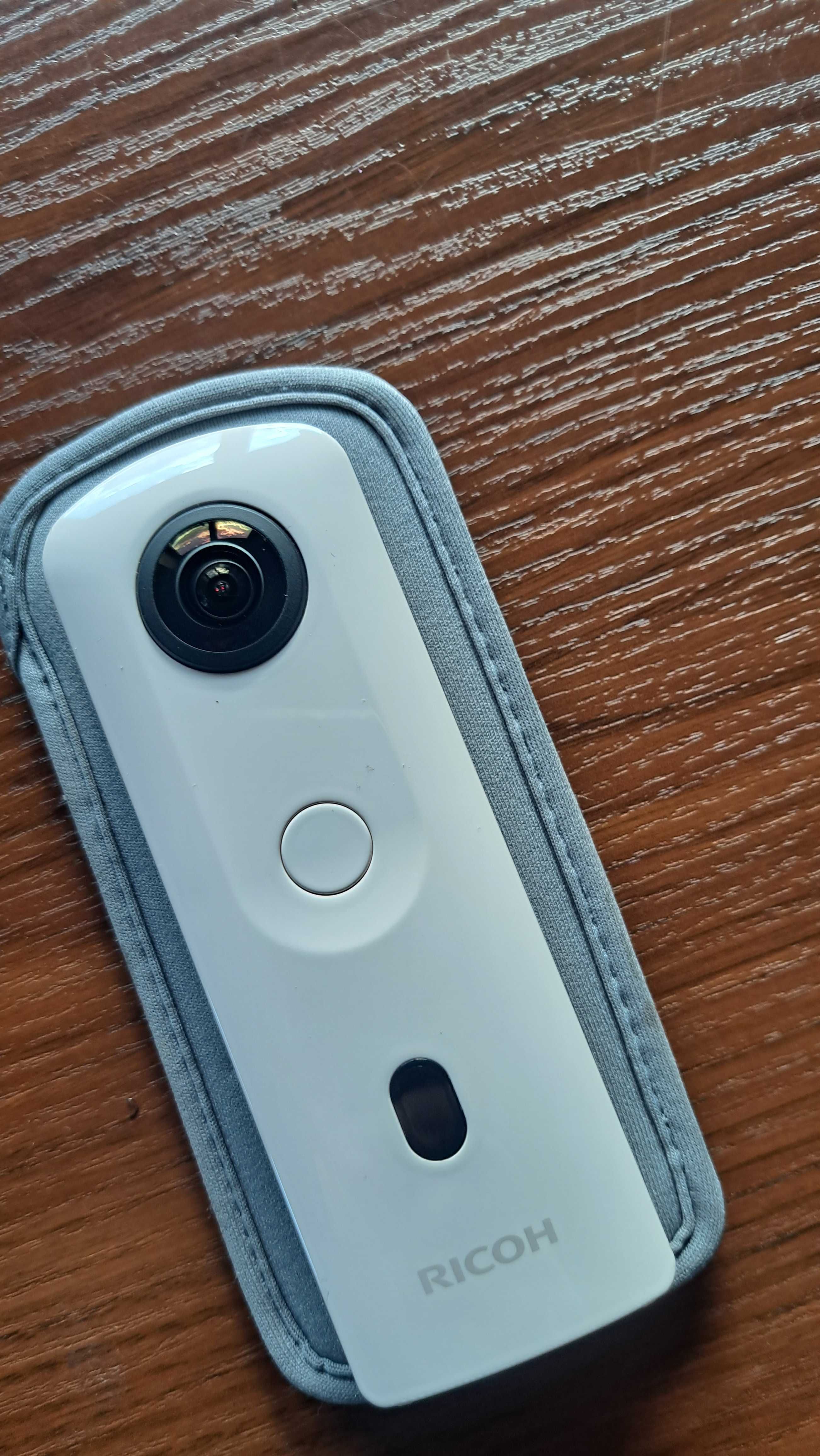 Kamera 360 Ricoh Theta 2