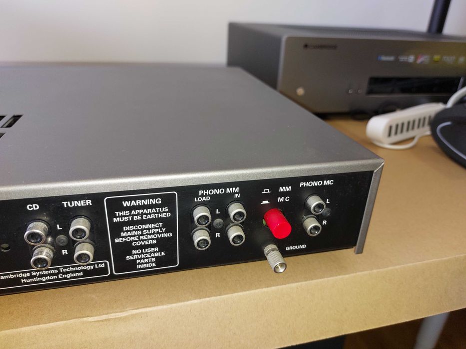 Amplificador Audiolab 8000A