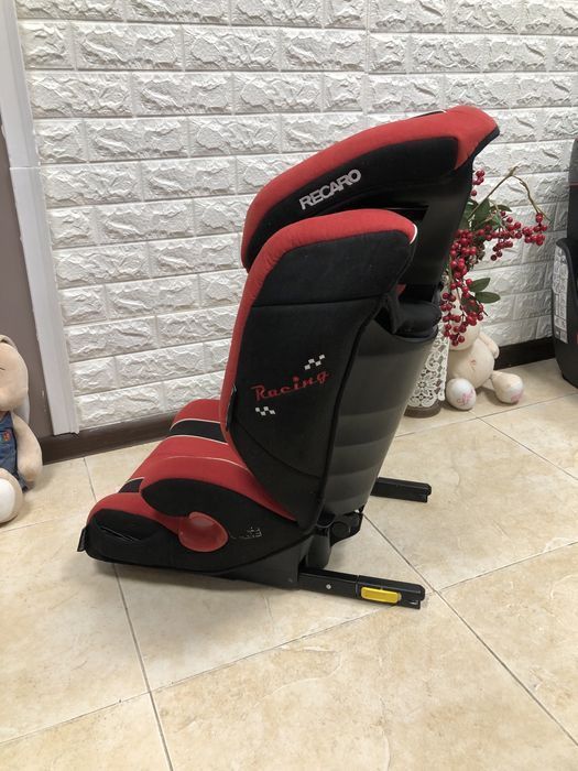 Автокрісло Recaro Monza Nova 2 Seatfix група 2/3 (15-36кг) рекаро