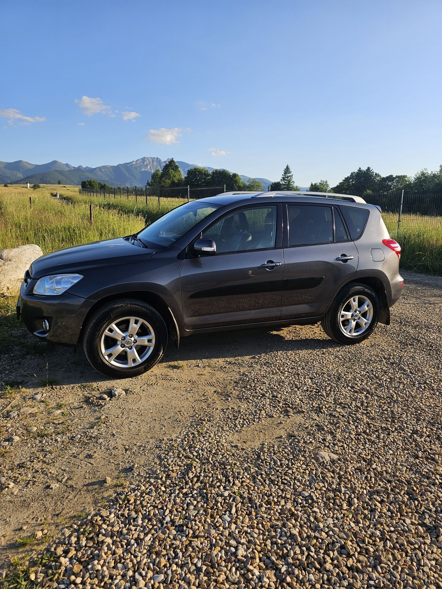 Toyota Rav4 2009 r. 2,2 D4D