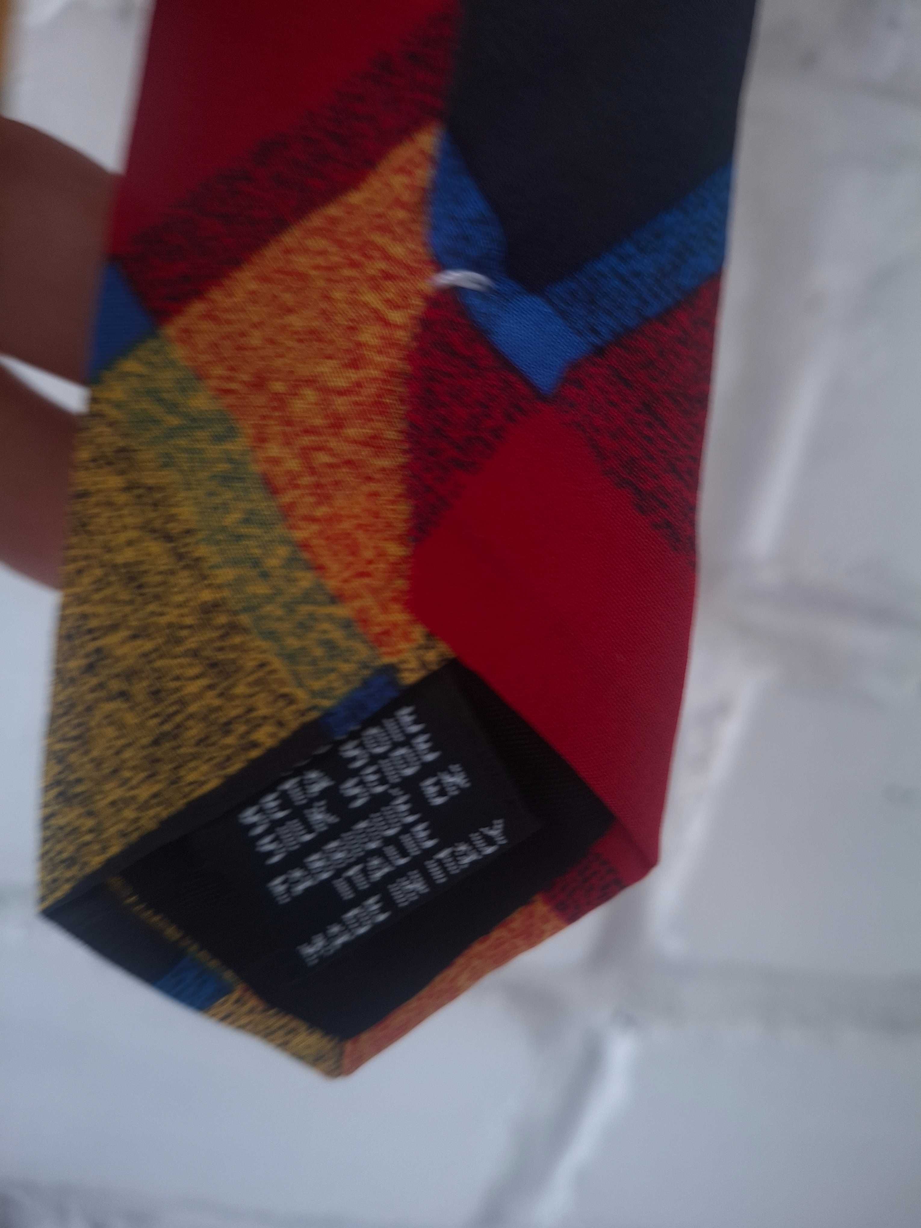 Коллекционный галстук 100% шелк с рыбами hugo boss