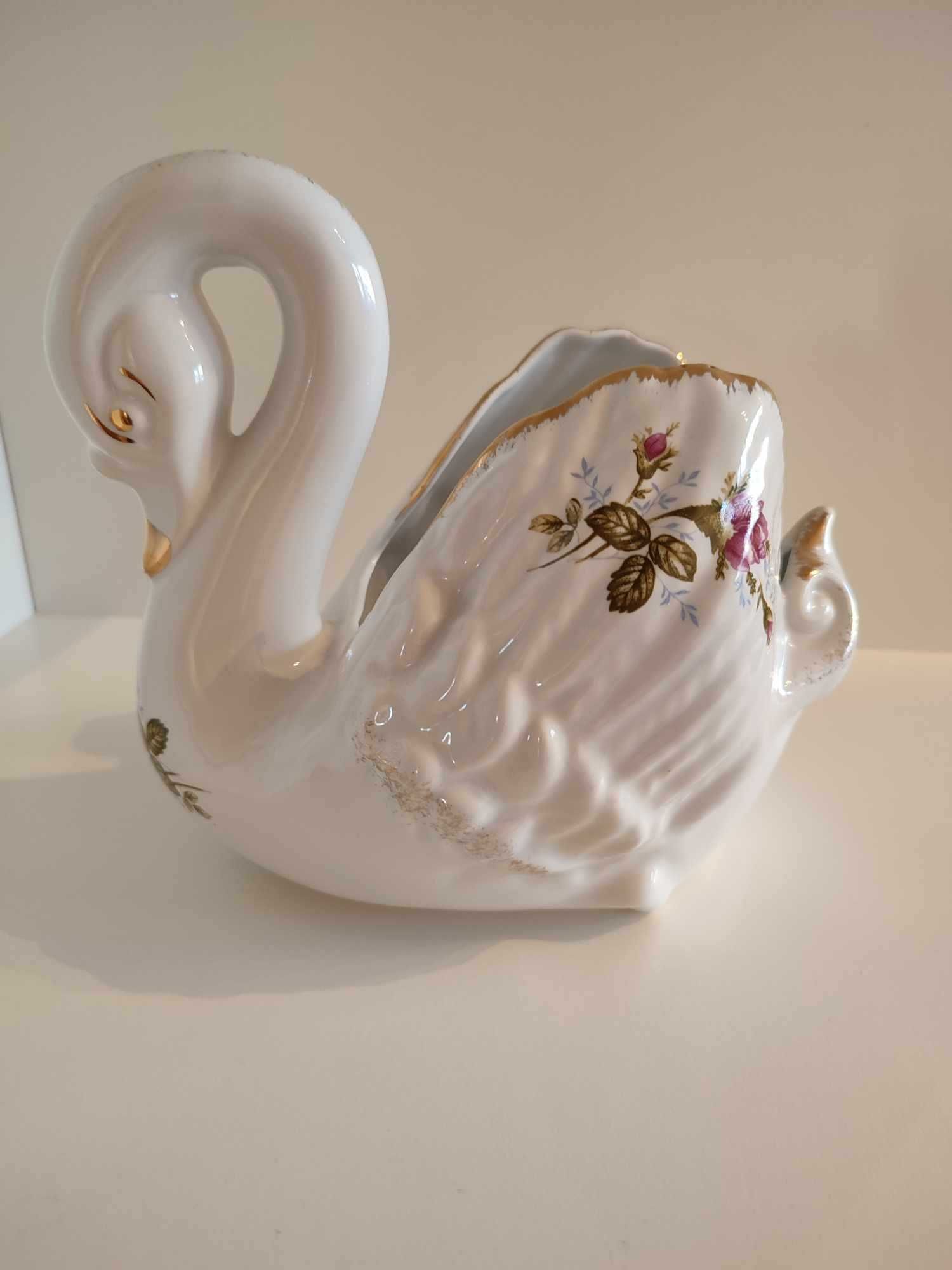 Łabądz ceramiczny