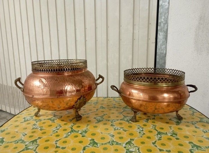 Peças antigas em metal