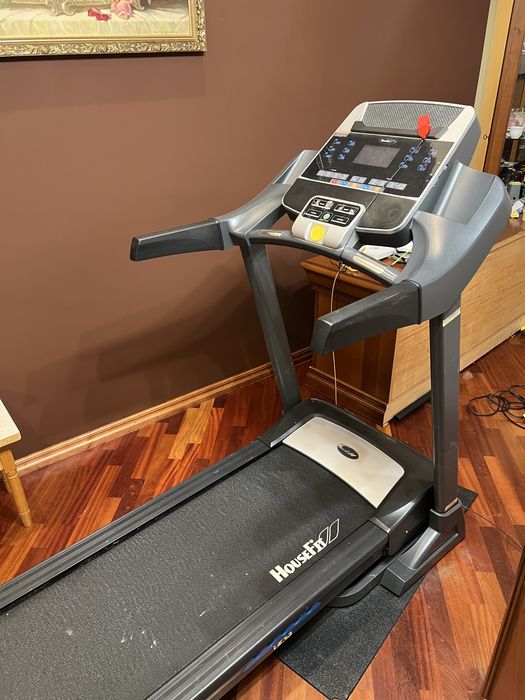 Бігова доріжка Housefit