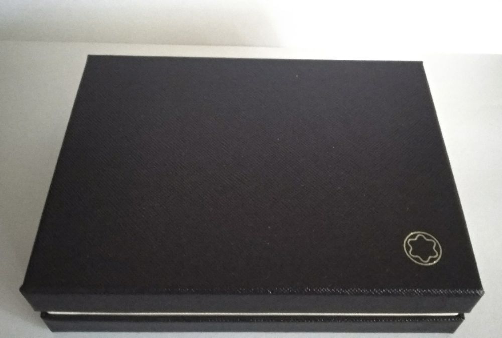 Оригинальная коробка для портмоне MONTBLANC новая