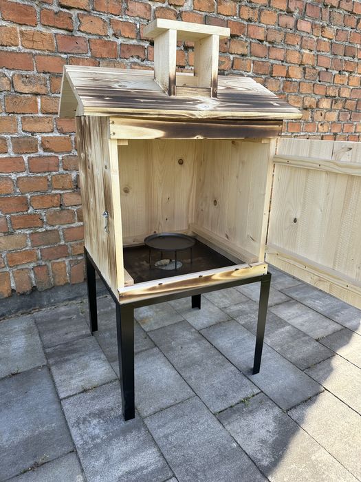 Wędzarnia ogrodowa drewniana wędzok palenisko