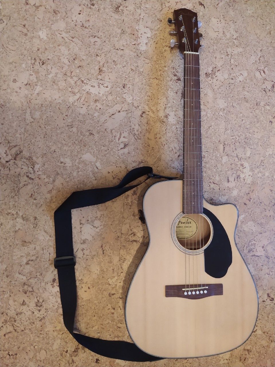 Gitara Elektroakustyczna Fender z paskiem i pokrowcem