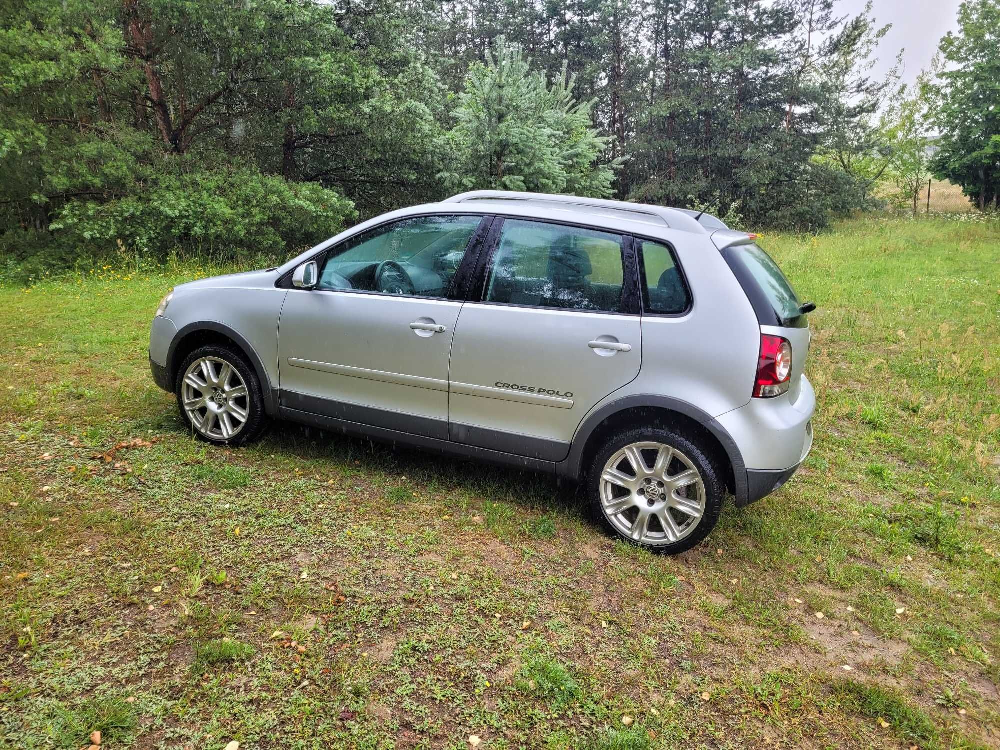 VW Polo Cross 1,4b sprowadzony zadbany,zarejestrowany.