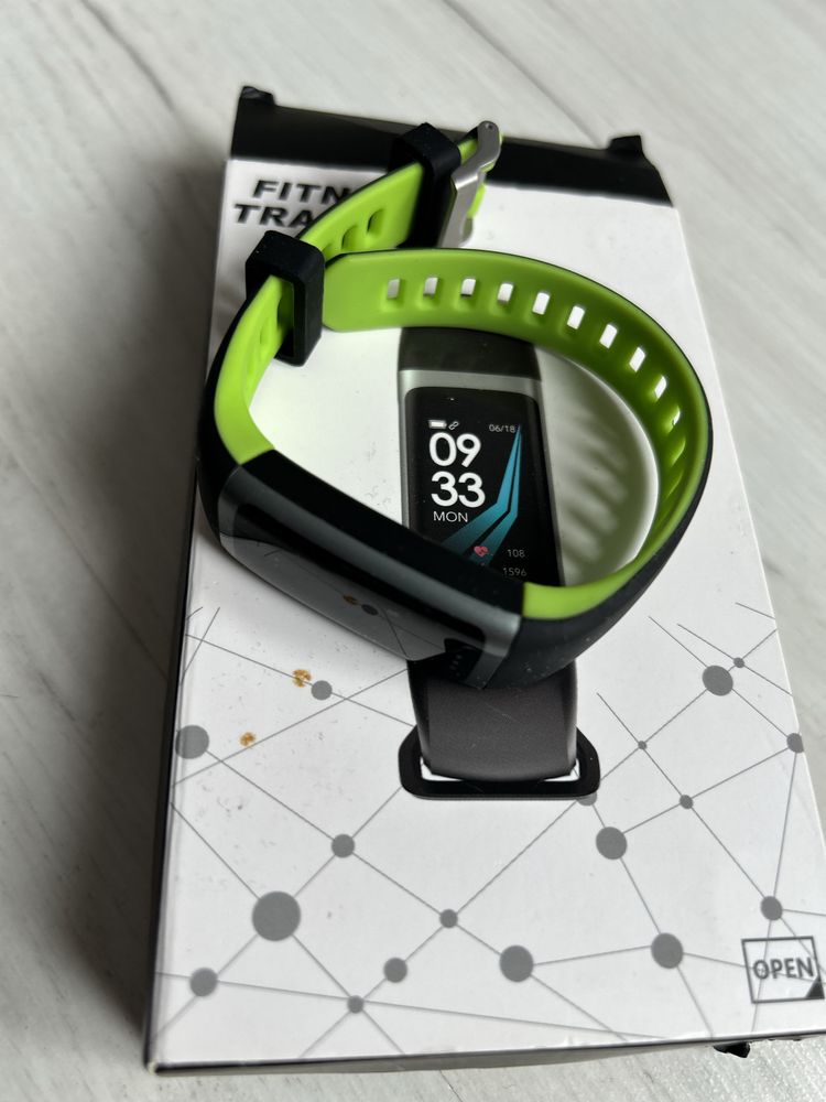 Fitness Tracker opaska, zegarek sportowy smart, Nowy