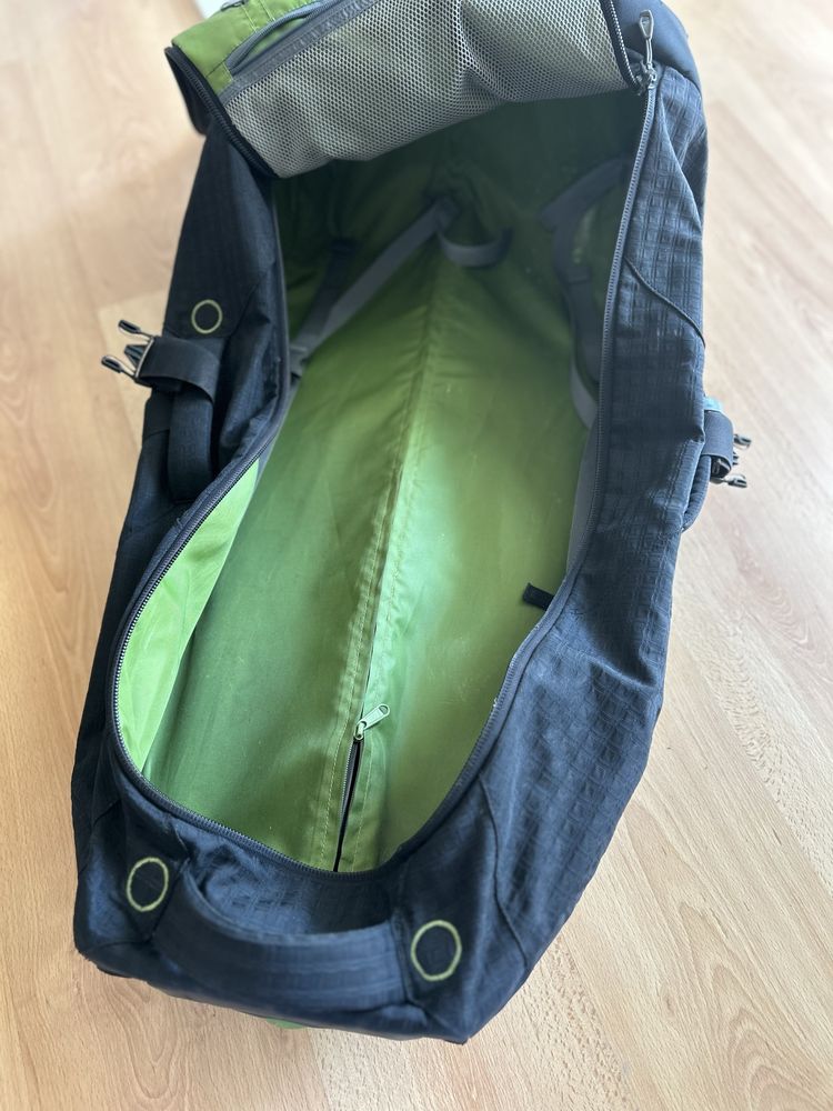 Mochila com rodas Kathmandu