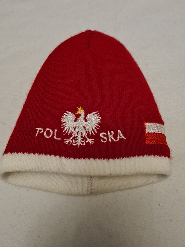 Czapka Polska z orzełkiem i flagą