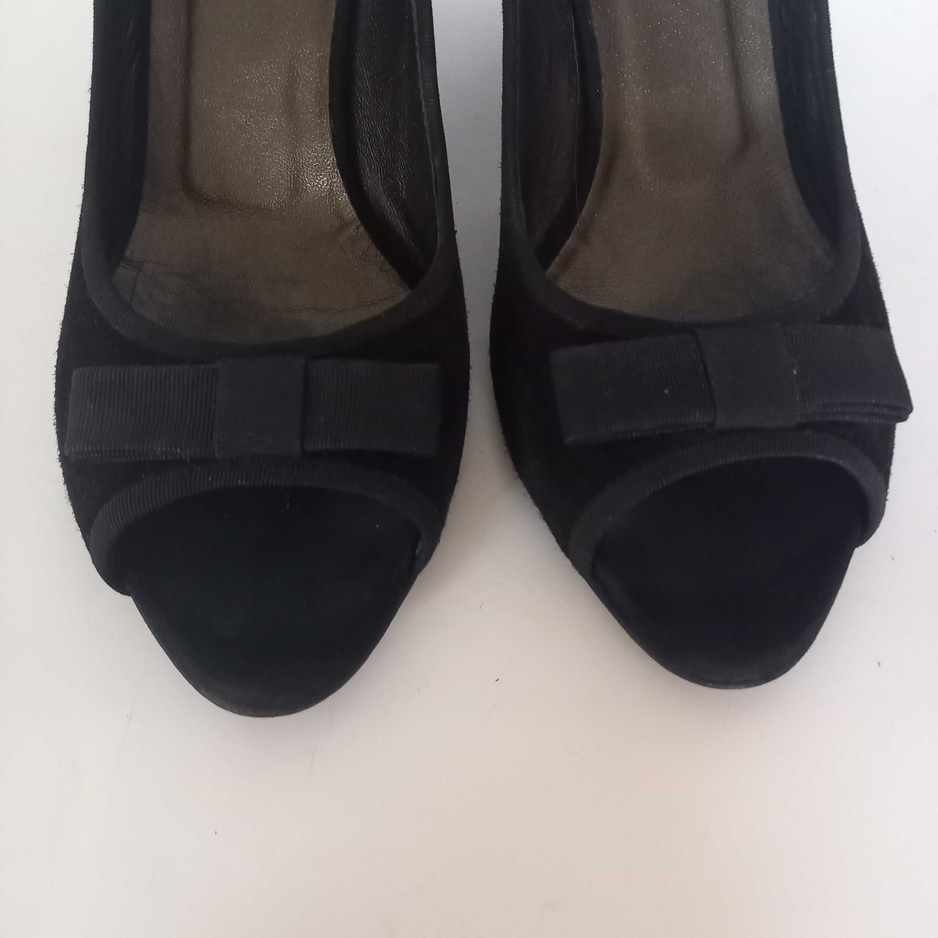 Buty damskie włoskie - wygodny obcas  roz. 38 / zamsz naturalny