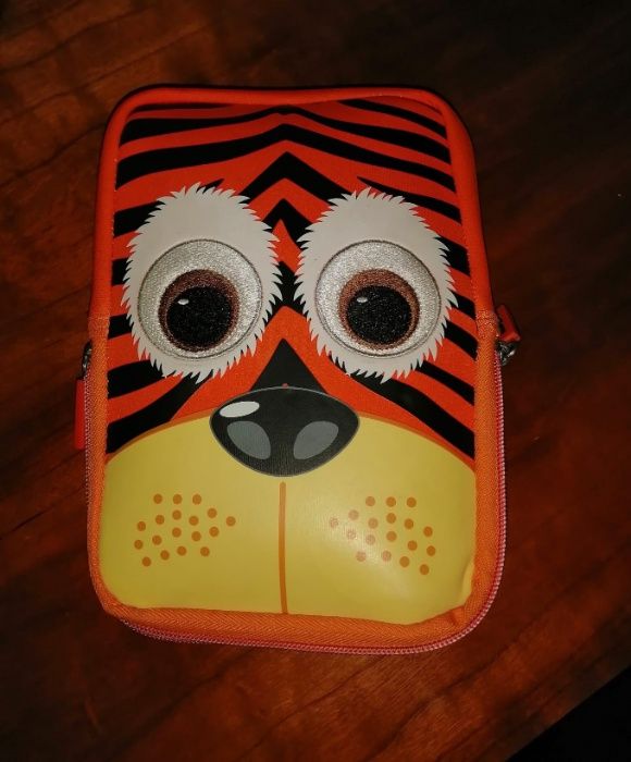 Vendo capa de tablet do zoo modelo tigre