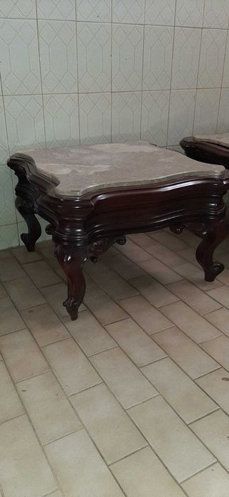 Conjunto de mesas de sala em Mármore