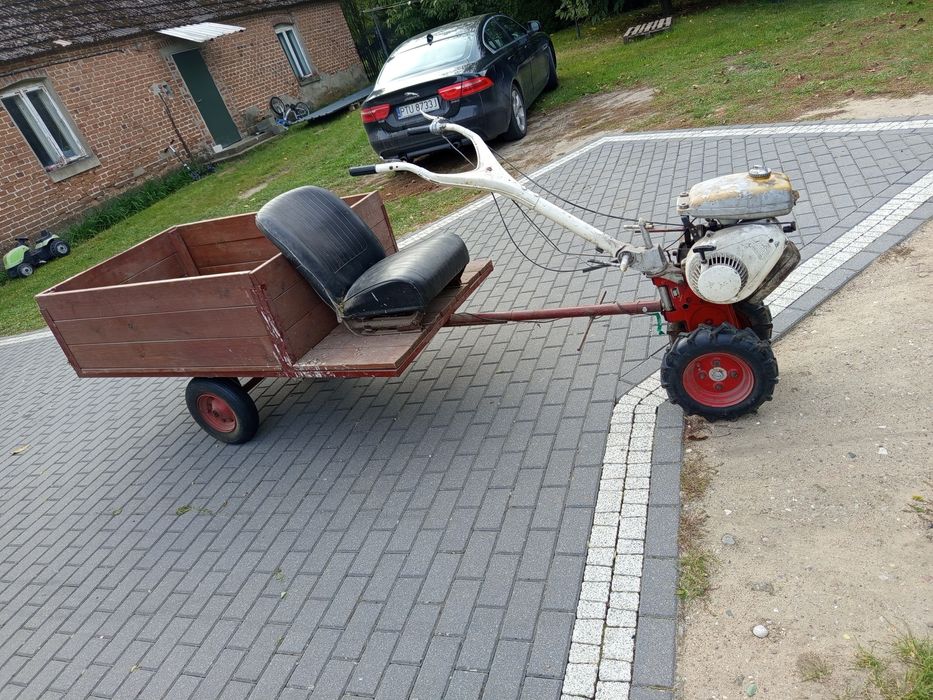 Traktorek jednoosiowy, dzik, glebogryzarka z przyczepą