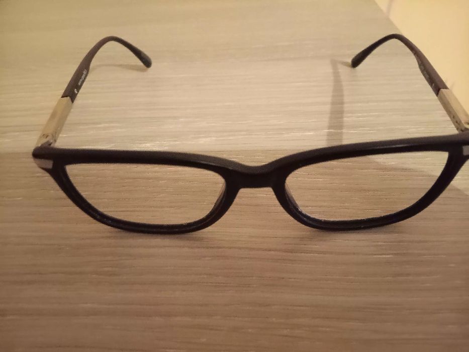 Sprzedam czarne oprawki Contini